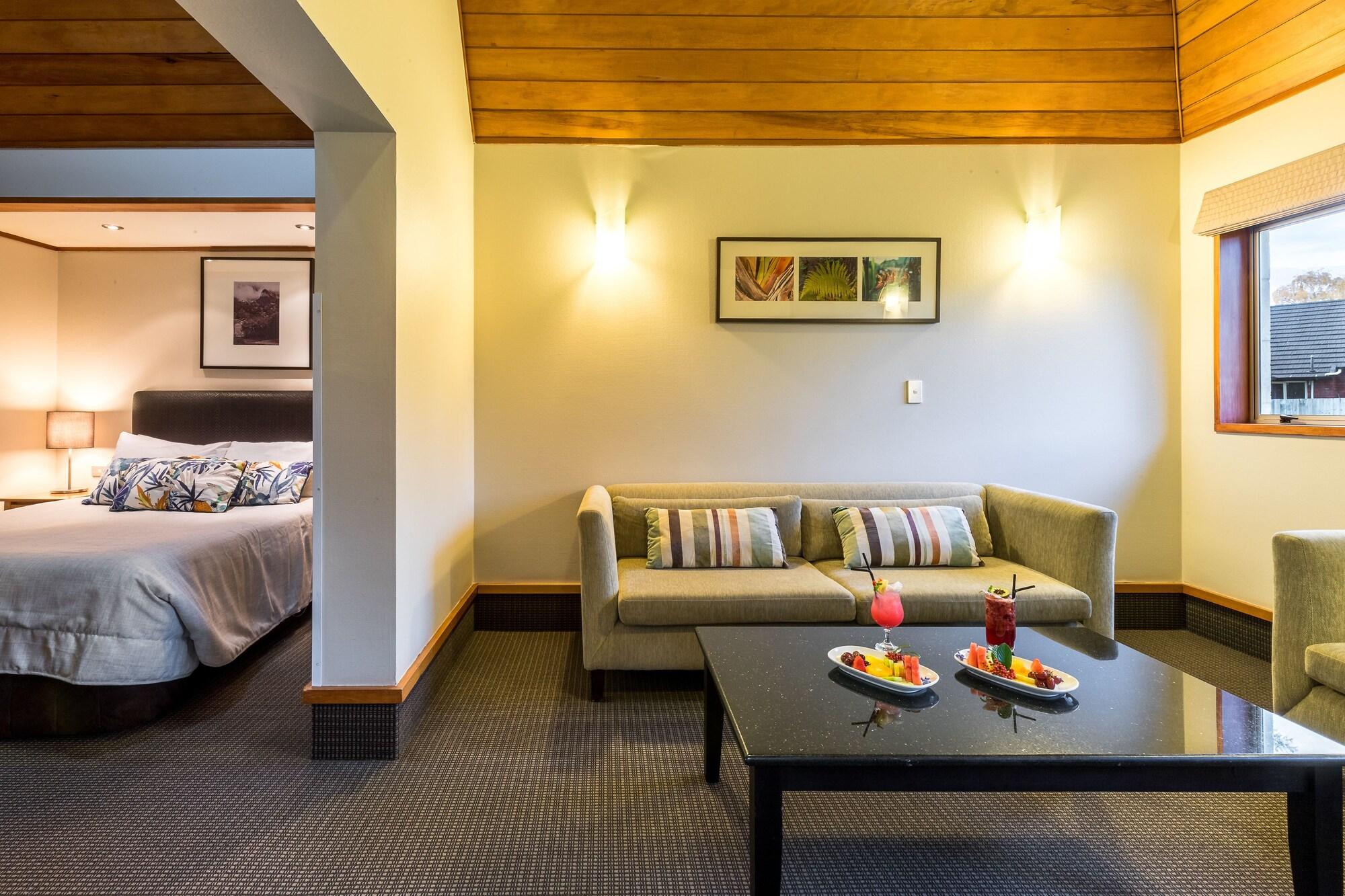 Distinction Te Anau Hotel&Villas Exterior foto