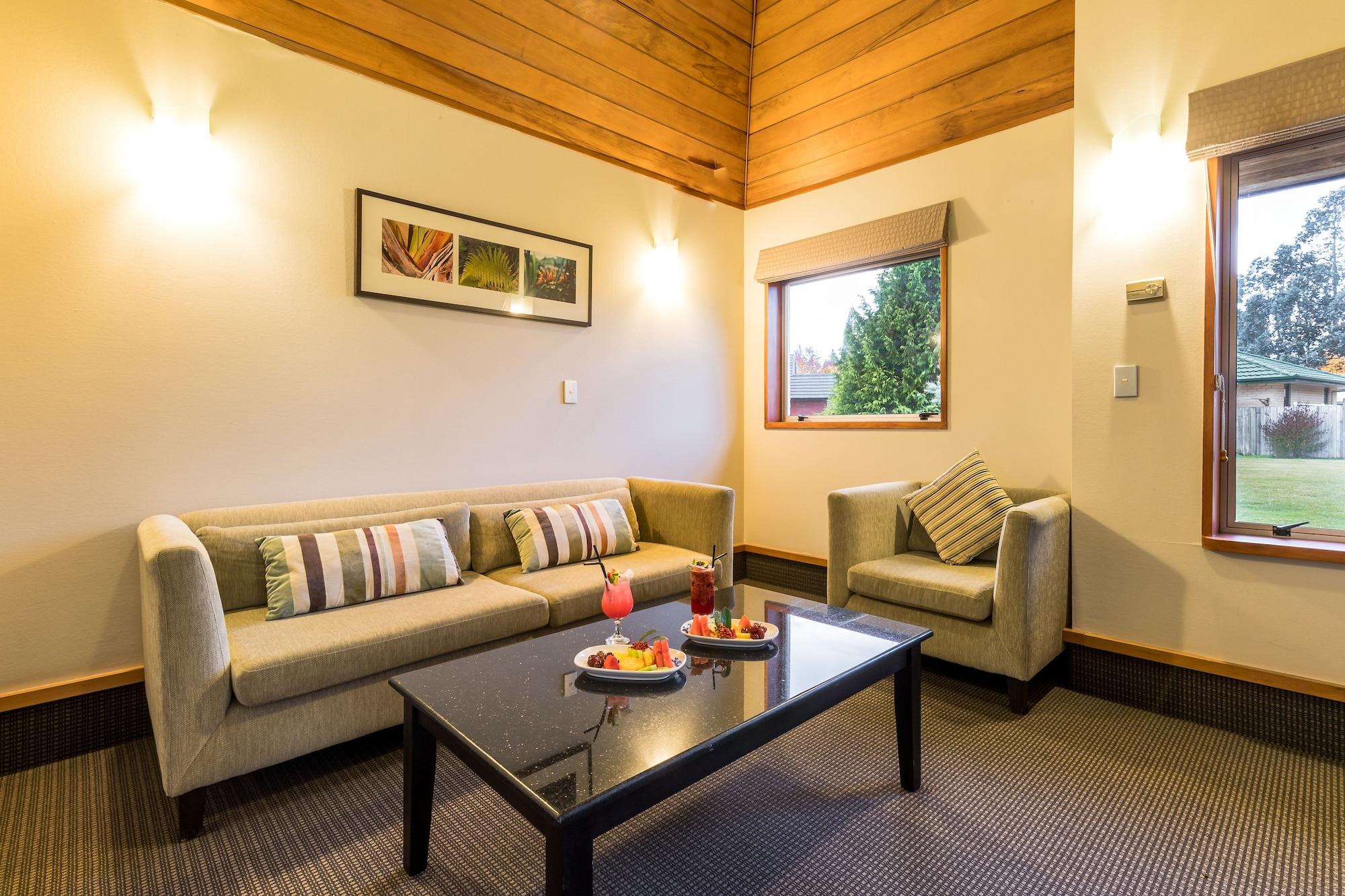 Distinction Te Anau Hotel&Villas Exterior foto