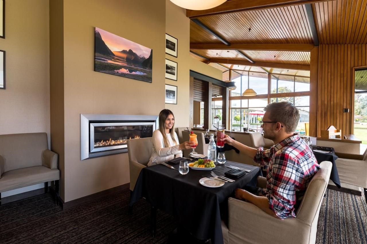 Distinction Te Anau Hotel&Villas Exterior foto