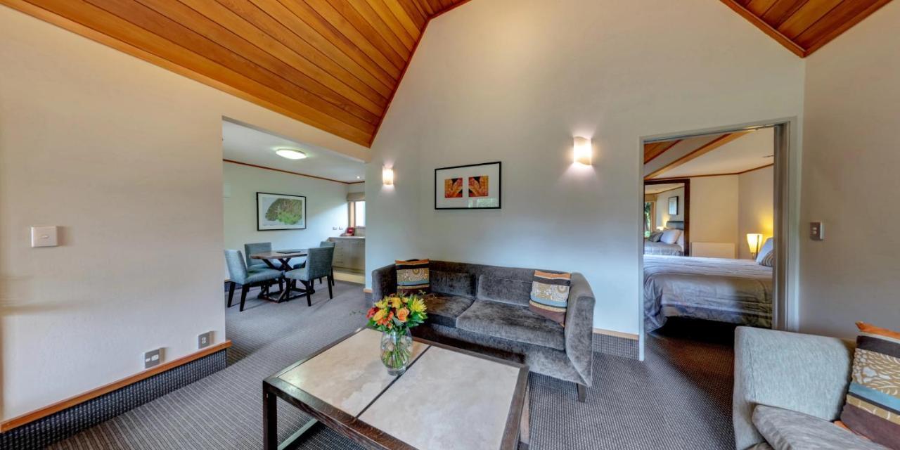 Distinction Te Anau Hotel&Villas Exterior foto