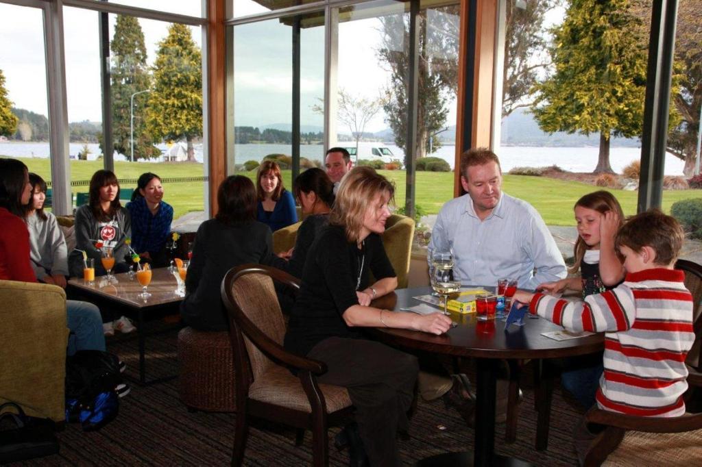 Distinction Te Anau Hotel&Villas Exterior foto