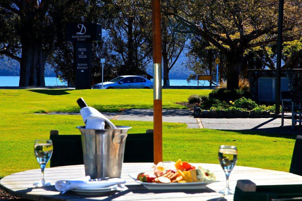 Distinction Te Anau Hotel&Villas Exterior foto
